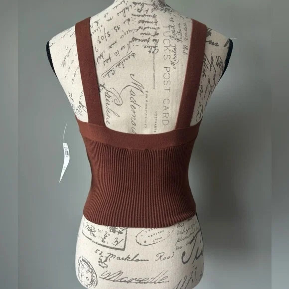 NWT Abercrombie & Fitch ribbed crop top, size S - Picture 4 of 4